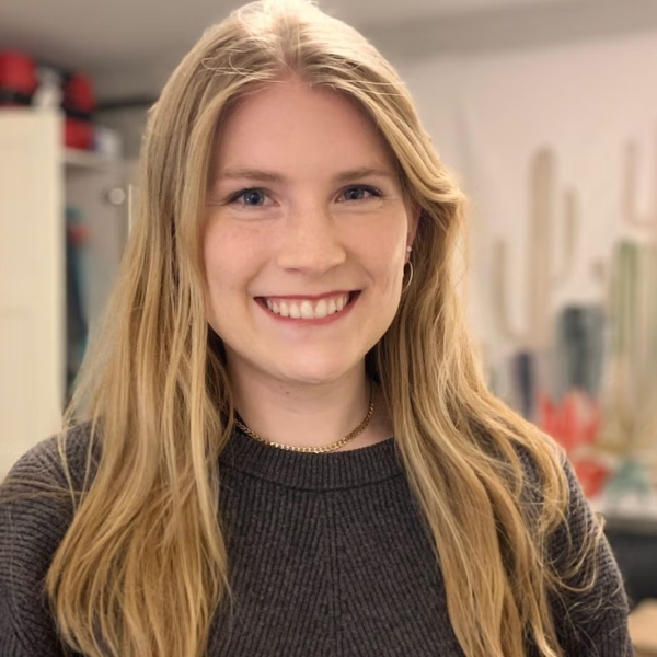 Annie Leuker portrait smiling