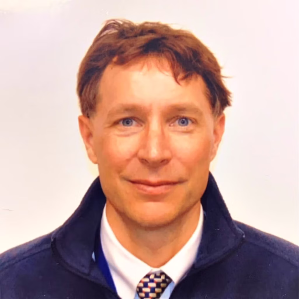 Craig Simons portrait