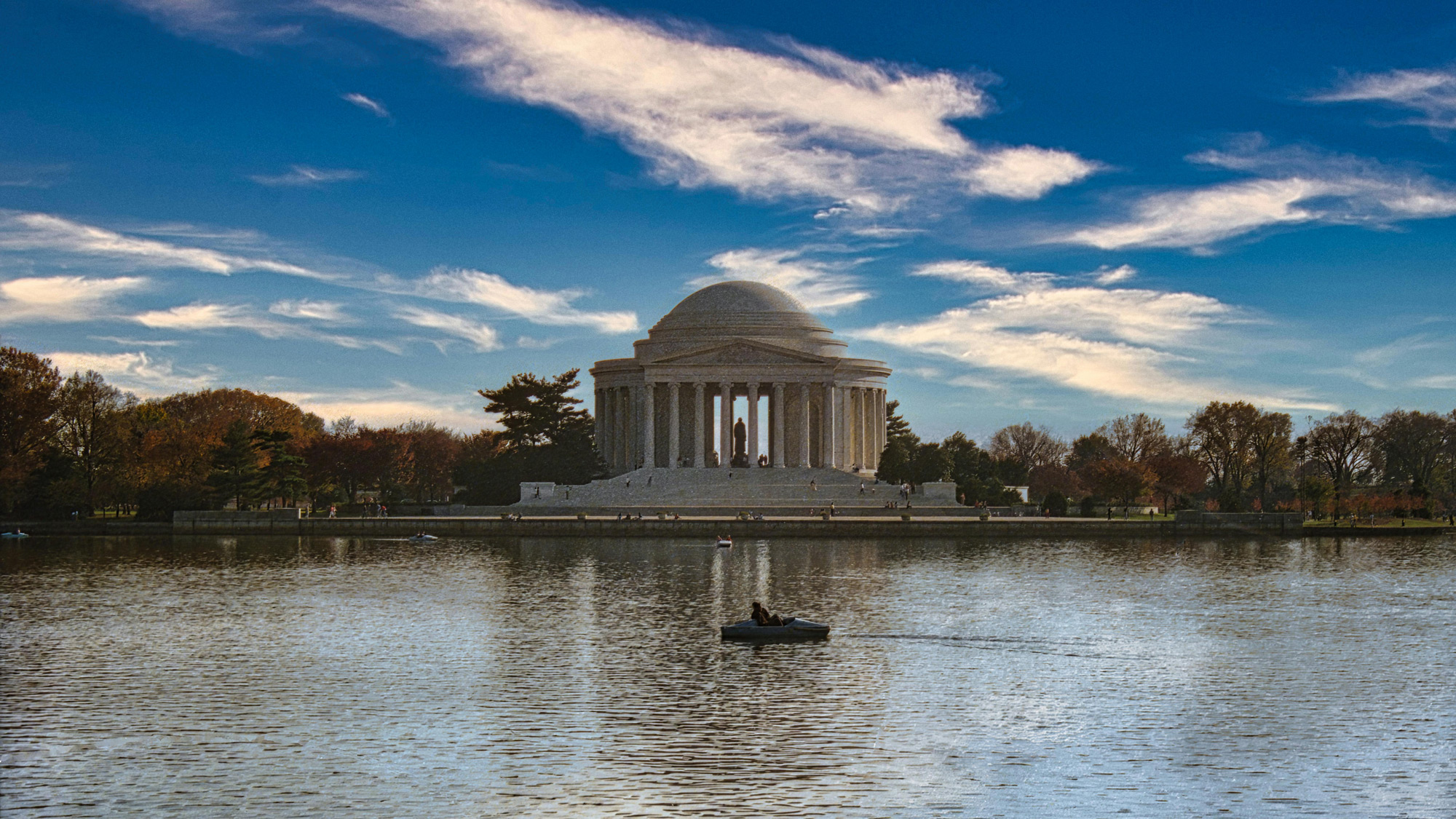 Jefferson Memorial at daytime
